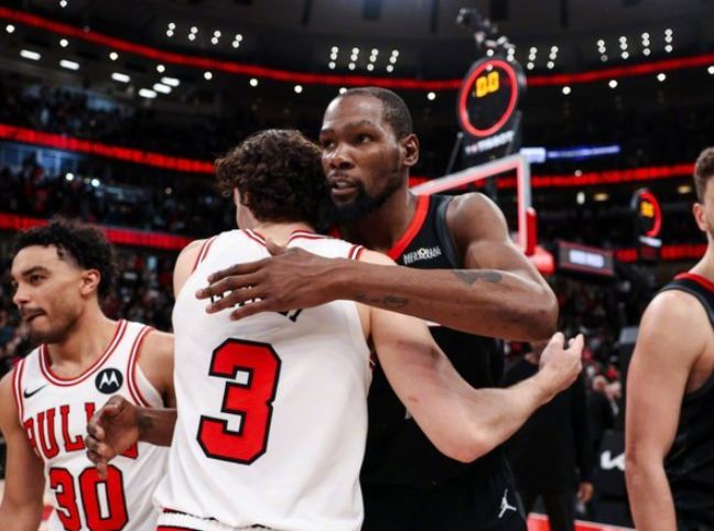 NBA常规赛冷门频现 湖人爆冷负活塞 火箭爆冷输公