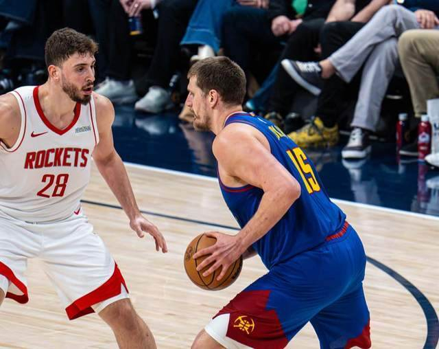 火箭惨败掘金，阵容短板暴露，三分命中率创赛