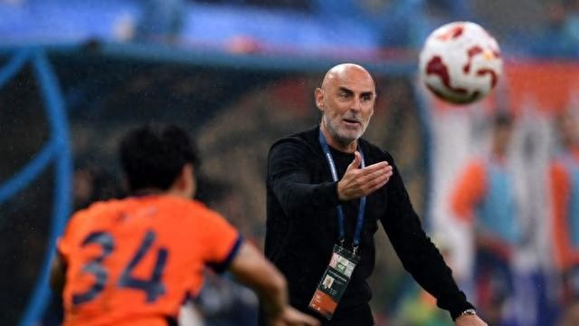 上海海港伤病潮与流言困扰穆斯卡特，能否强势